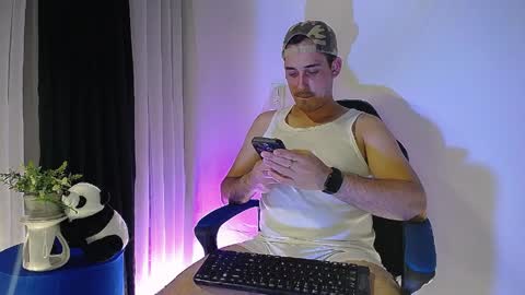 Jofiel de Angelis online show from April 4, 11:34 pm