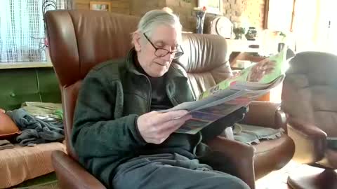 Snapshot of johan7_heet chatting on February 18, 1:55 pm johan7 heet online show from February 18, 1:55 pm