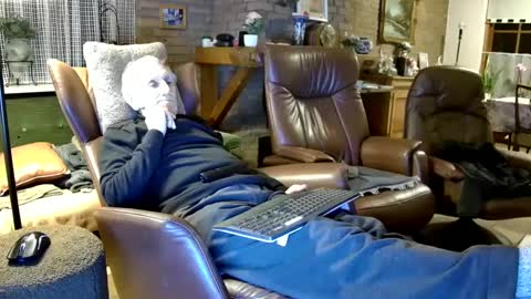 Snapshot of johan7_heet chatting on February 22, 9:04 pm johan7 heet online show from February 22, 9:04 pm