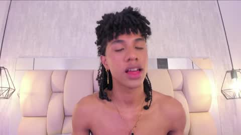 Johan  online show from April 1, 1:23 pm