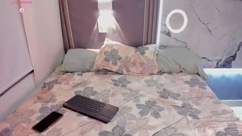 Johan Williams online show from September 25, 8:21 am