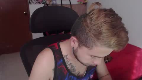 JOHAN independient model online show from November 1, 1:10 pm