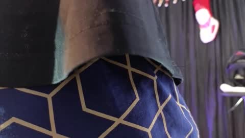 John  online show from November 20, 11:09 am