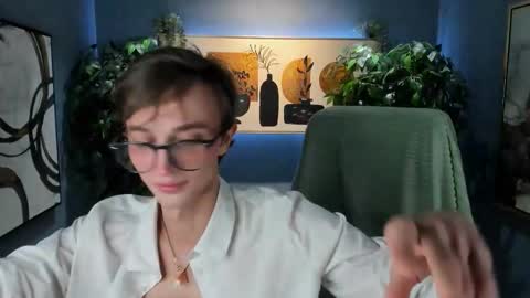 Snapshot of john_weasley chatting on September 11, 9:05 pm John online show from September 11, 9:05 pm