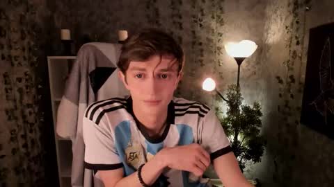 Snapshot of john_weasley chatting on September 24, 12:34 pm John online show from September 24, 12:34 pm