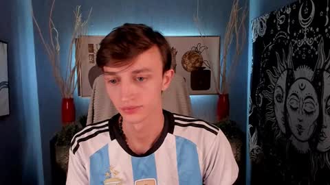 Snapshot of john_weasley chatting on January 21, 2:33 am John online show from January 21, 2:33 am