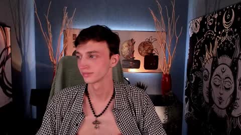 Snapshot of john_weasley chatting on January 29, 3:22 am John online show from January 29, 3:22 am