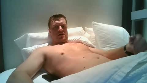 johnd101020 online show from February 17, 2:43 am