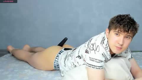 Johnny online show from April 18, 4:25 am