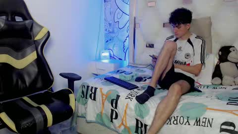 johnny_cagee online show from November 17, 5:32 am