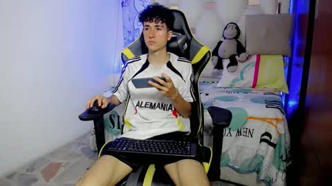 johnny_cagee online show from November 21, 7:17 am