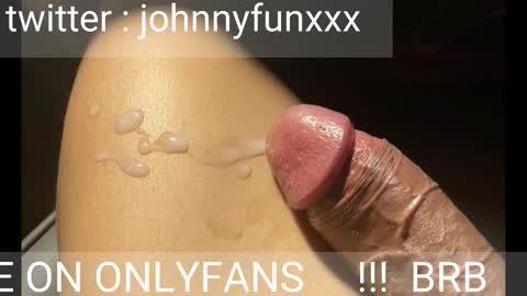 Johnnystrongarms                 online show from November 24, 4:44 am