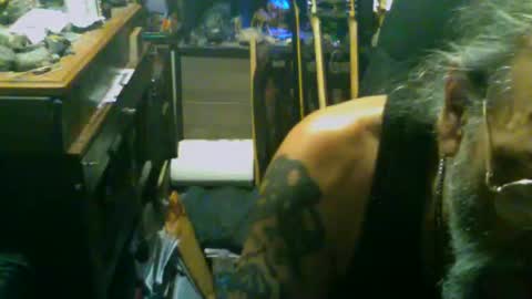 johnnyshung1 online show from November 14, 10:06 am