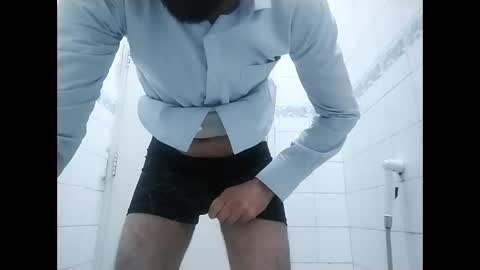 johnpop9090 online show from April 2, 9:05 am