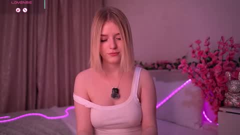 Paula online show from February 14, 10:23 pm