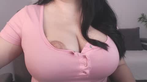 Jolene online show from March 25, 8:32 am