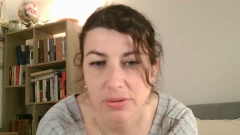 jolie_cam online show from April 7, 8:00 pm