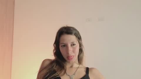 Snapshot of jolie_lov chatting on October 15, 1:56 pm jolie_lov online show from October 15, 1:56 pm