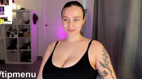 Jolie  My snapchat got deleted. If you were subscribed dm me my former username or scroll down and click on snapchat media online show from December 20, 2:35 pm