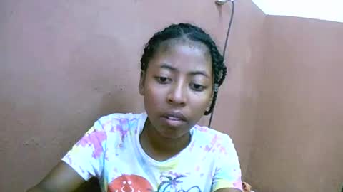 Snapshot of joliekah27 chatting on March 1, 10:24 am joliekah27 online show from March 1, 10:24 am