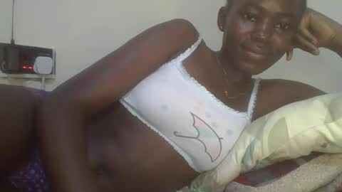 jollynabeb online show from March 10, 1:10 pm