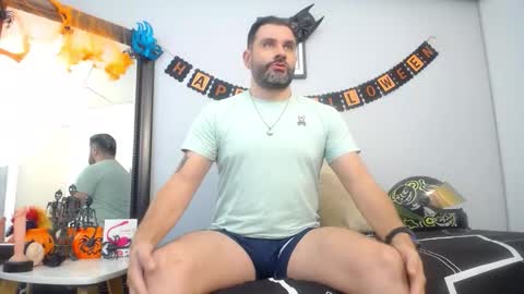 Snapshot of jonas_beard1 chatting on October 22, 5:36 pm JONAS BEARD online show from October 22, 5:36 pm