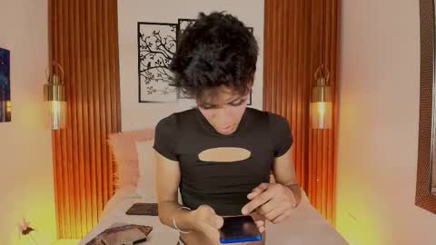 Jonas  online show from January 15, 5:05 am