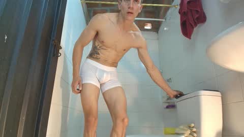 Jonas online show from February 12, 4:43 pm