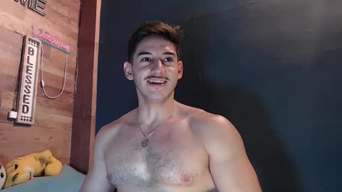 jonathancast08 online show from November 29, 1:02 am