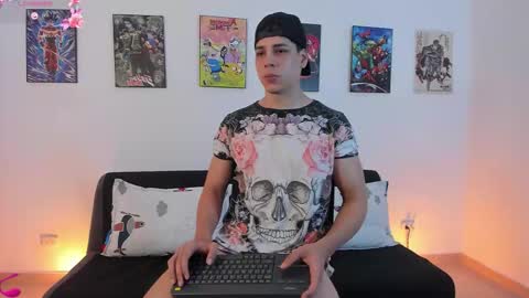 Instagram jonathanfit14 online show from February 7, 10:02 pm