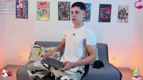 Instagram jonathanfit14 online show from December 3, 10:10 pm