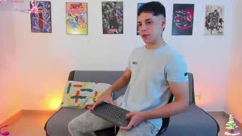 Instagram jonathanfit14 online show from December 14, 12:28 am