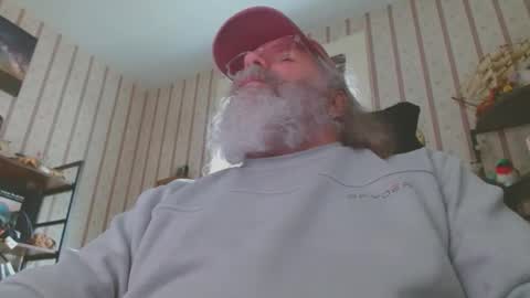 joncpics online show from March 13, 8:01 pm