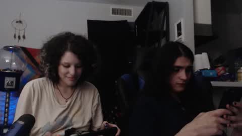 jonmessfan online show from October 31, 6:47 am