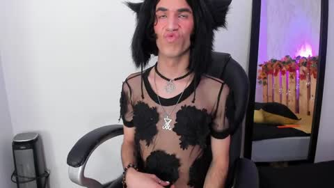 jonny_gilbert online show from April 9, 9:20 pm