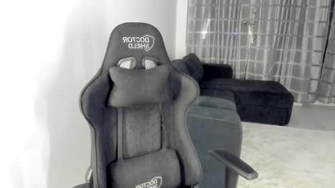 jonnyporn1 online show from February 20, 9:06 pm