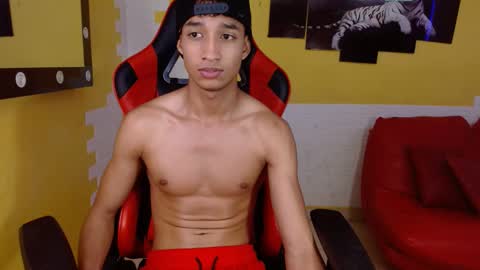 jose_sexycumm online show from March 5, 10:21 pm