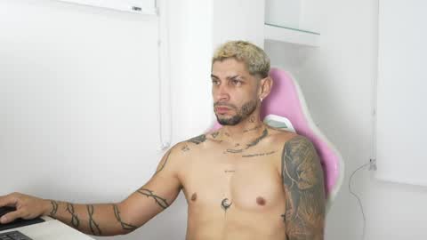 jose_wc online show from April 2, 9:05 am