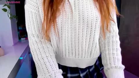 Snapshot of joselynsweet chatting on September 15, 7:37 pm Sofia Garcia online show from September 15, 7:37 pm