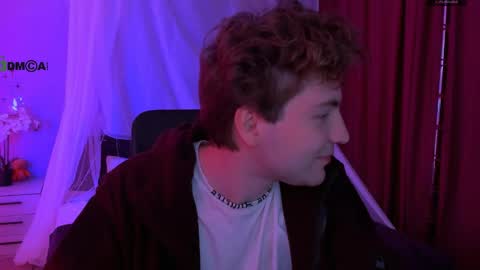 joseph_bear_ online show from April 20, 8:50 am