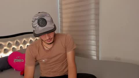 Dilany Josh online show from February 18, 2:06 pm