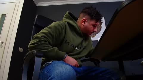 JoshKnight online show from February 25, 5:30 am