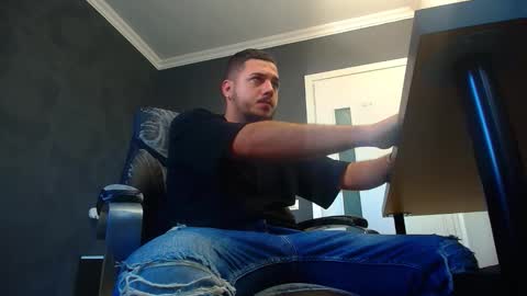 JoshKnight online show from September 19, 5:33 am