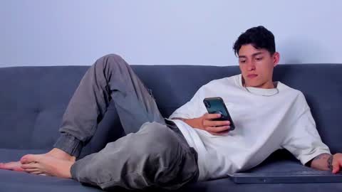 Josh online show from December 25, 9:11 pm