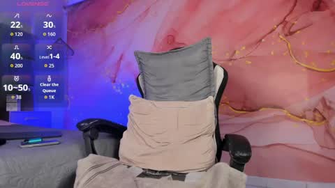 joshmiller___ online show from April 12, 9:19 pm