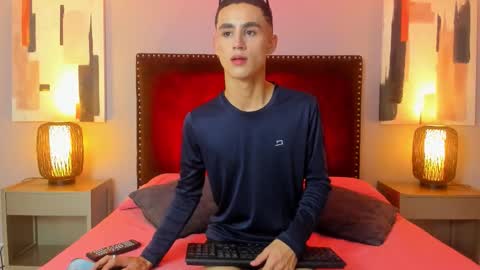 Jostyn Rous online show from March 26, 12:54 pm