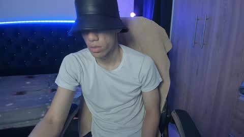 josy online show from April 12, 2:48 am