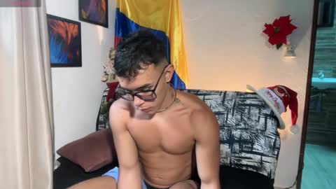 Im Jouliano online show from December 5, 9:23 pm