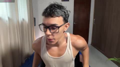 Im Jouliano online show from February 15, 10:30 pm