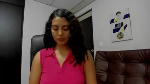 Snapshot of joyaoscura55 chatting on October 21, 11:30 pm sofiaparker8 online show from October 21, 11:30 pm